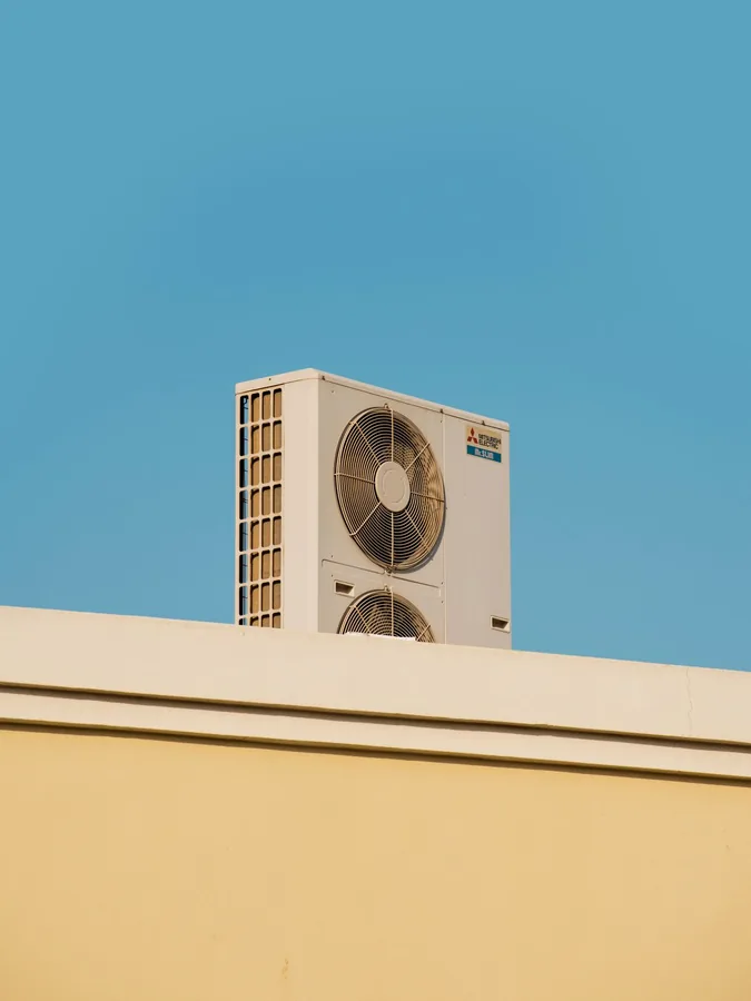 Outdoor condenser unit representative of a Hotel Jayamahal split AC repair visit
